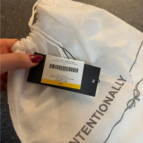 Intentionally Blank Apres Slipper - Picture 7 of 7